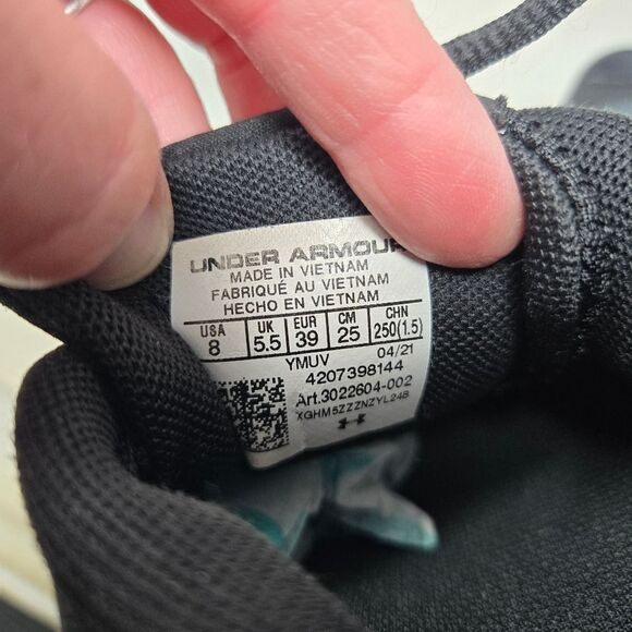 UNDER ARMOUR Charged Pursuit 2 Women’s Athletic Shoes Size 8 Triple Black - Picture 10 of 10